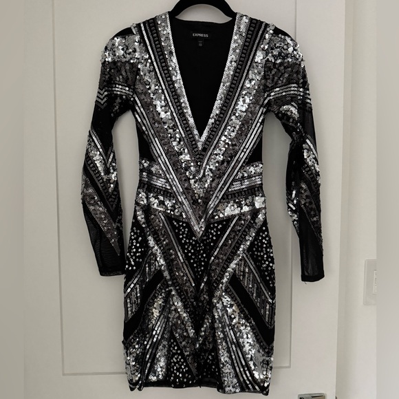 NWOT Express Black Sequin V-Neck Dress - Picture 3 of 5
